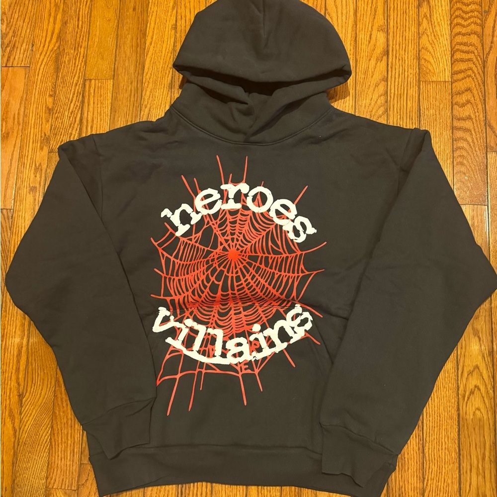 never worn Red and Black Graphic Sweater with Bold Design sp5der x metro boomin